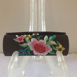 Vintage embroidery lipstick holder